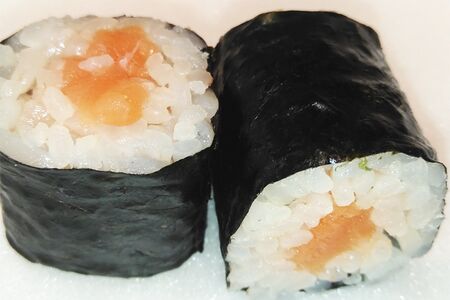 Классический ролл Сяке кунсей