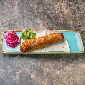 Люля-кебаб классический с соусом сацебели