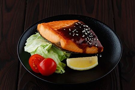 Стейк из лосося под соусом терияки