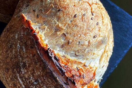 Хлеб с семенами льна (кусочек)