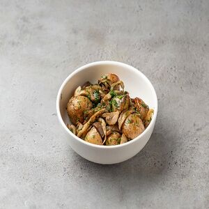 Жареный картофель с миксом грибов