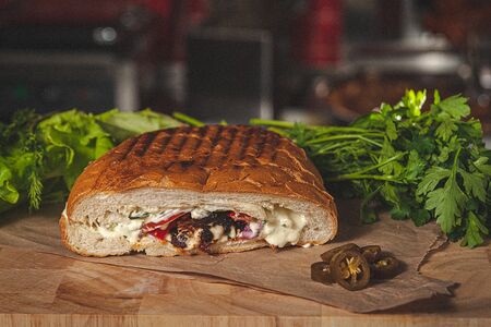 Донер Острый