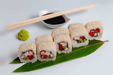 Теплый ролл Токио