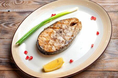 Стейк из лосося