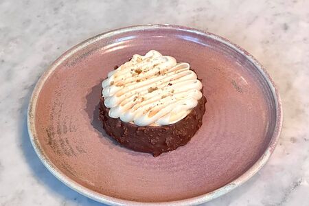 Пирожное медово-сырное