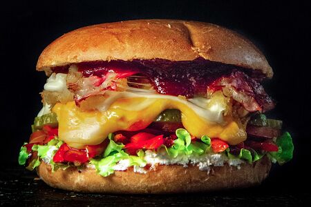 Мегабургер с рваной свининой