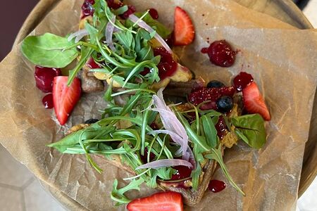 Пряная вафля с паштетом