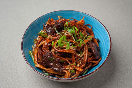 Удон с говядиной