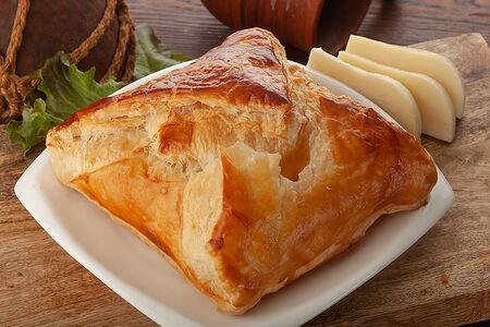 Хачапури-Пеновани из слоеного теста