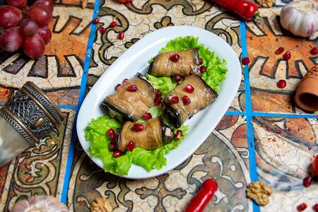 Баклажаны с орехами