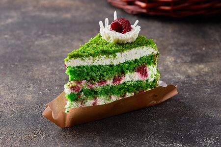 Торт малина-шпинат