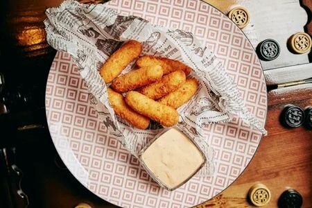 Хрустящие сырные палочки