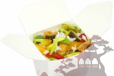 Вок курица с рисом и овощами по-пекински