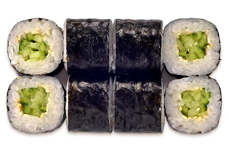 Огурец маки