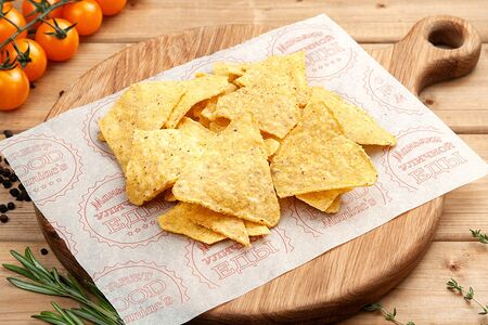 Кукурузные чипсы Начос