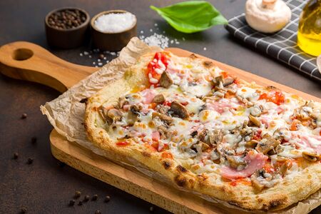 Пицца Ветчина и грибы