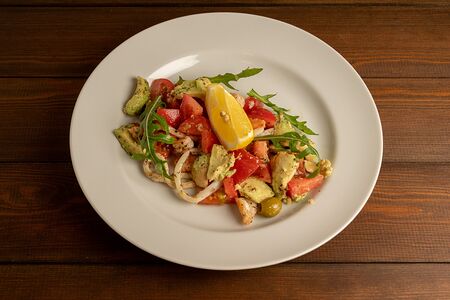 Салат из морепродуктов по-лигурийски