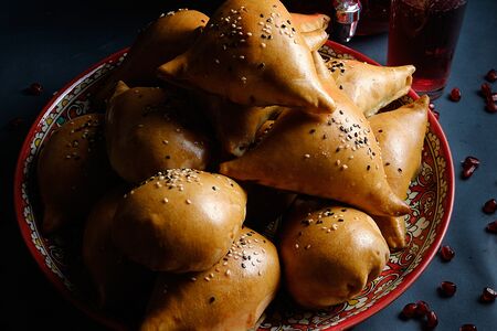 Самса с говядиной халяль