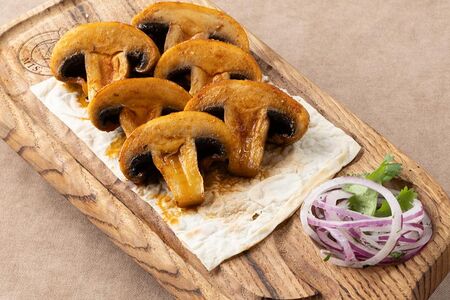 Грибы на мангале