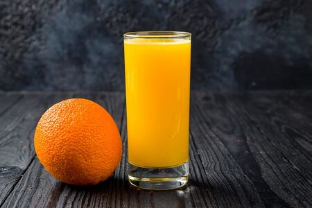 Апельсиновый свежевыжатый сок