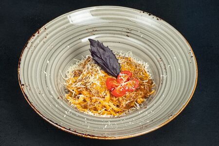 Спагетти под фирменным соусом