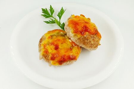 Стожок мясной с сыром и овощами