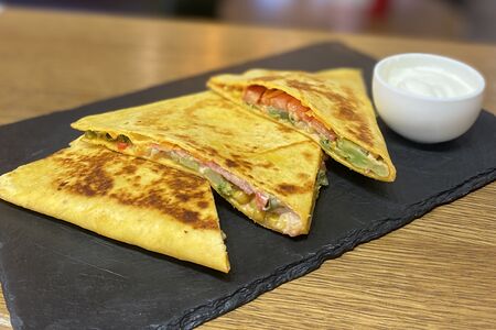 Кесадилья куриная