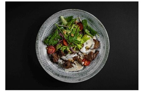 Салат с куриной печенью