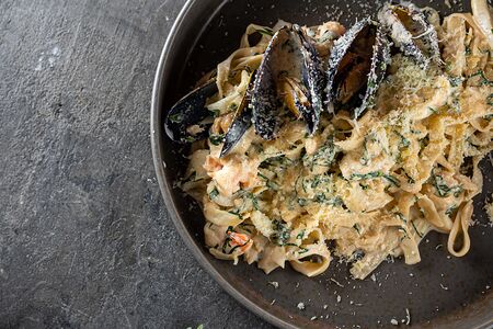 С морепродуктами