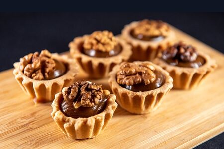 Тарталетка со сгущёнкой