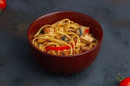 Лапша-вок с курицей