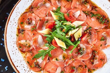 Карпаччо из слабосоленой семги