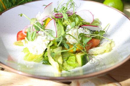 Салат Греческий с муссом сиртаки