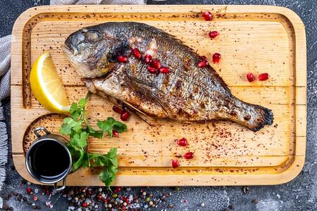 Дорадо на гриле