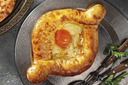 Хачапури по-аджарски