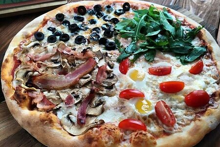 Пицца Четыре времени года 40 см