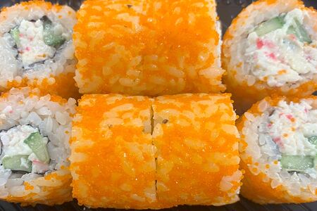 Ролл Калифорния в масаго