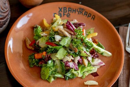 Тёплый салат с мясом