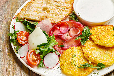 #Картофельные драники с гравлаксом из кеты