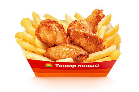 Снэк бокс с куриными крылышками и картофелем фри