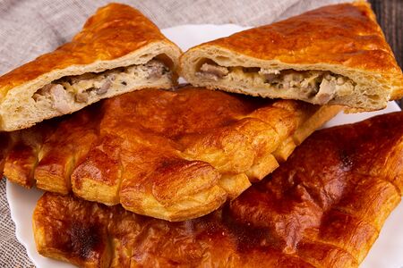 Слойка Курица-грибы