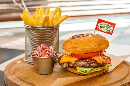 Бургер барбекю с беконом