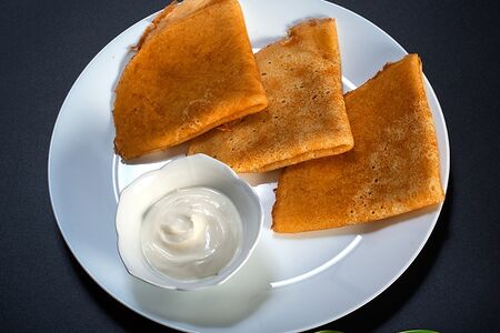 Блины со сметаной