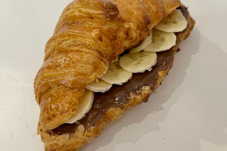 Круассан Нутелла и банан
