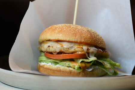 Чизбургер куриный халяль