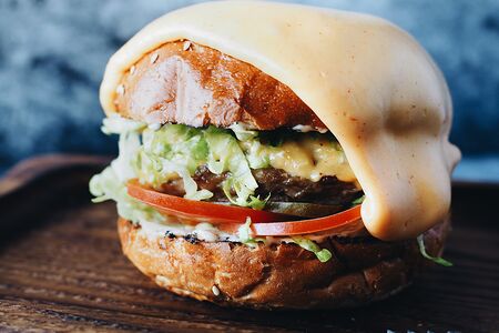 Бургер из мраморной говядины