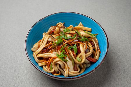 Удон с кальмарами