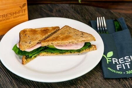 Сэндвич с ветчиной и сыром