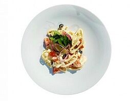 Салат с кальмаром