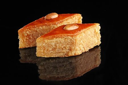 Пахлава Бакинская с миндалем